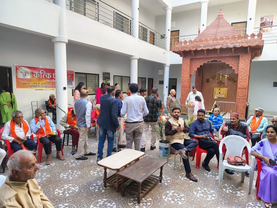 Seva at Viradha Ashram, our elder-care home